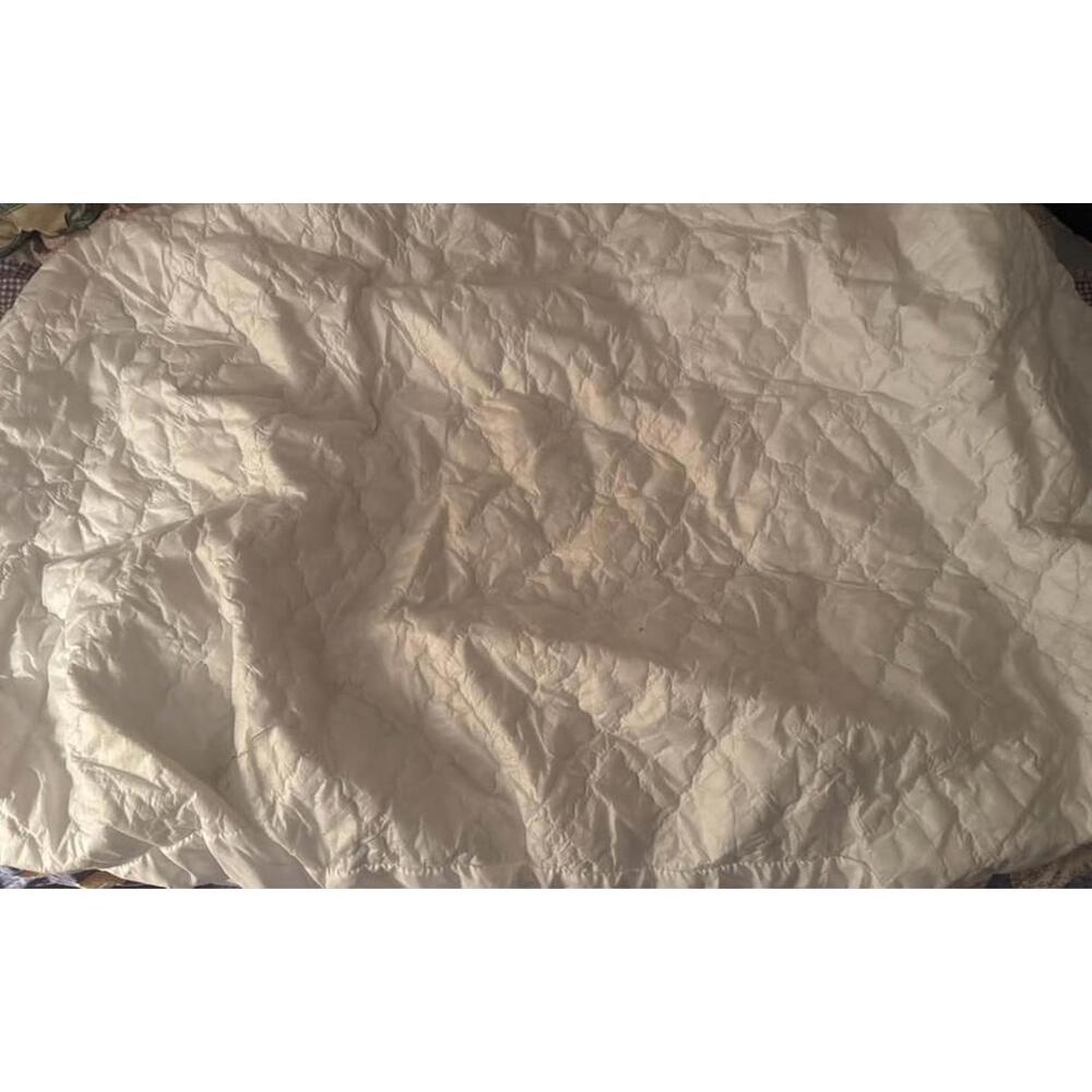 3 Twin Sheet Sets & 2 Mattress Pads- Very Good - Picture 6 of 8